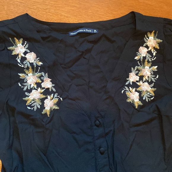 A&F embroidered black mini dress M - Picture 3 of 4